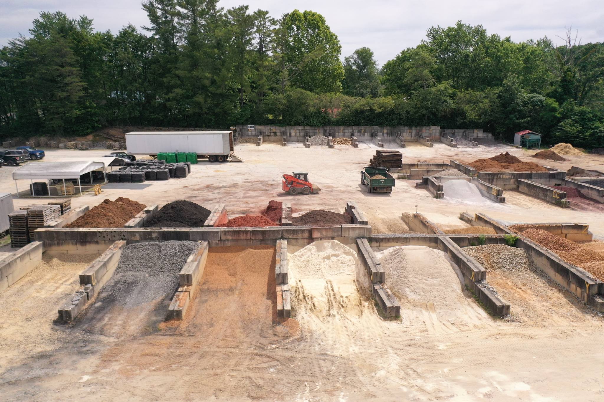 Who’s the go-to for landscape rock in Crossville?