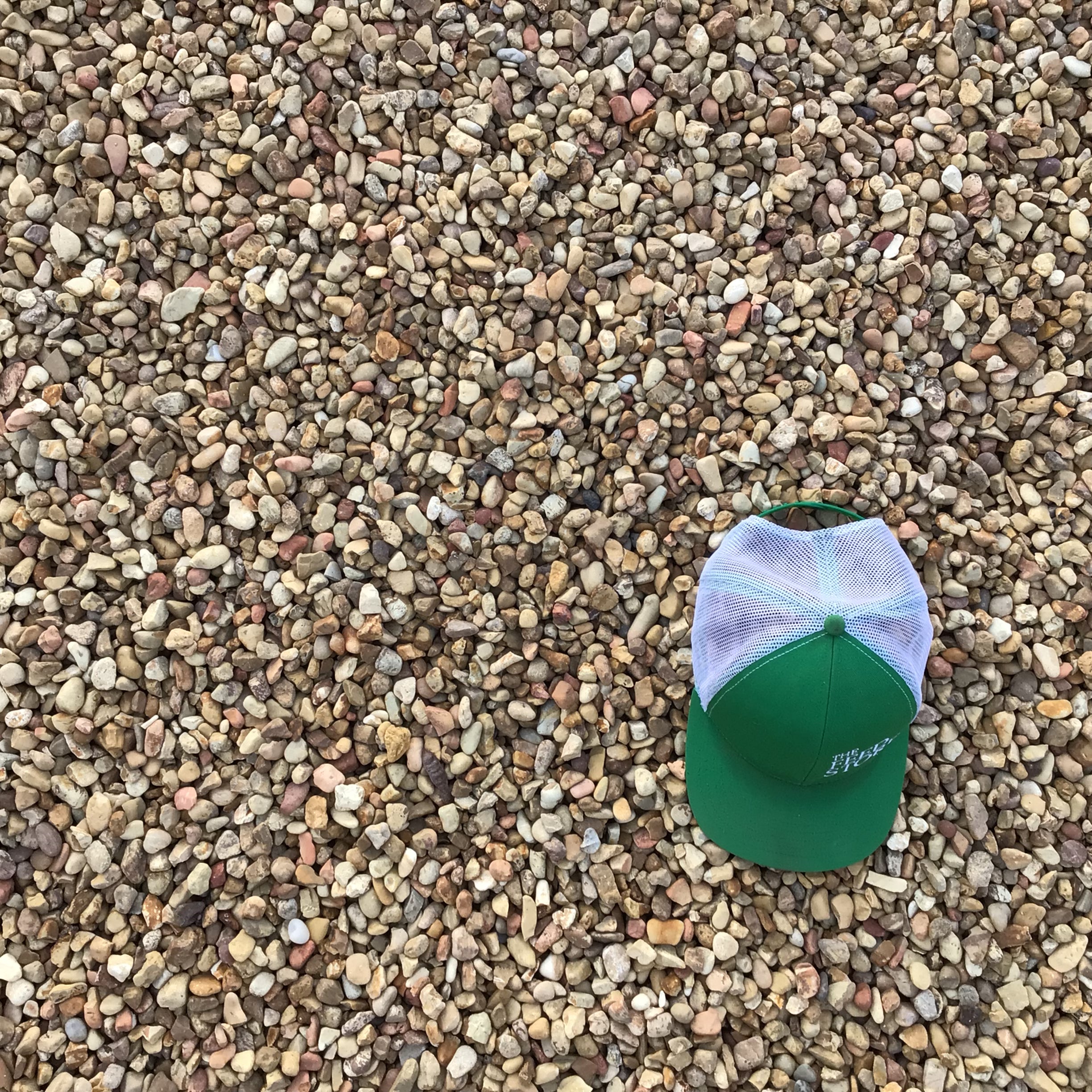 Emory Buff River Pebbles – Decorative Landscape Stone – The Feed Store